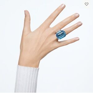 {Swarovski} Lucent cocktail ring